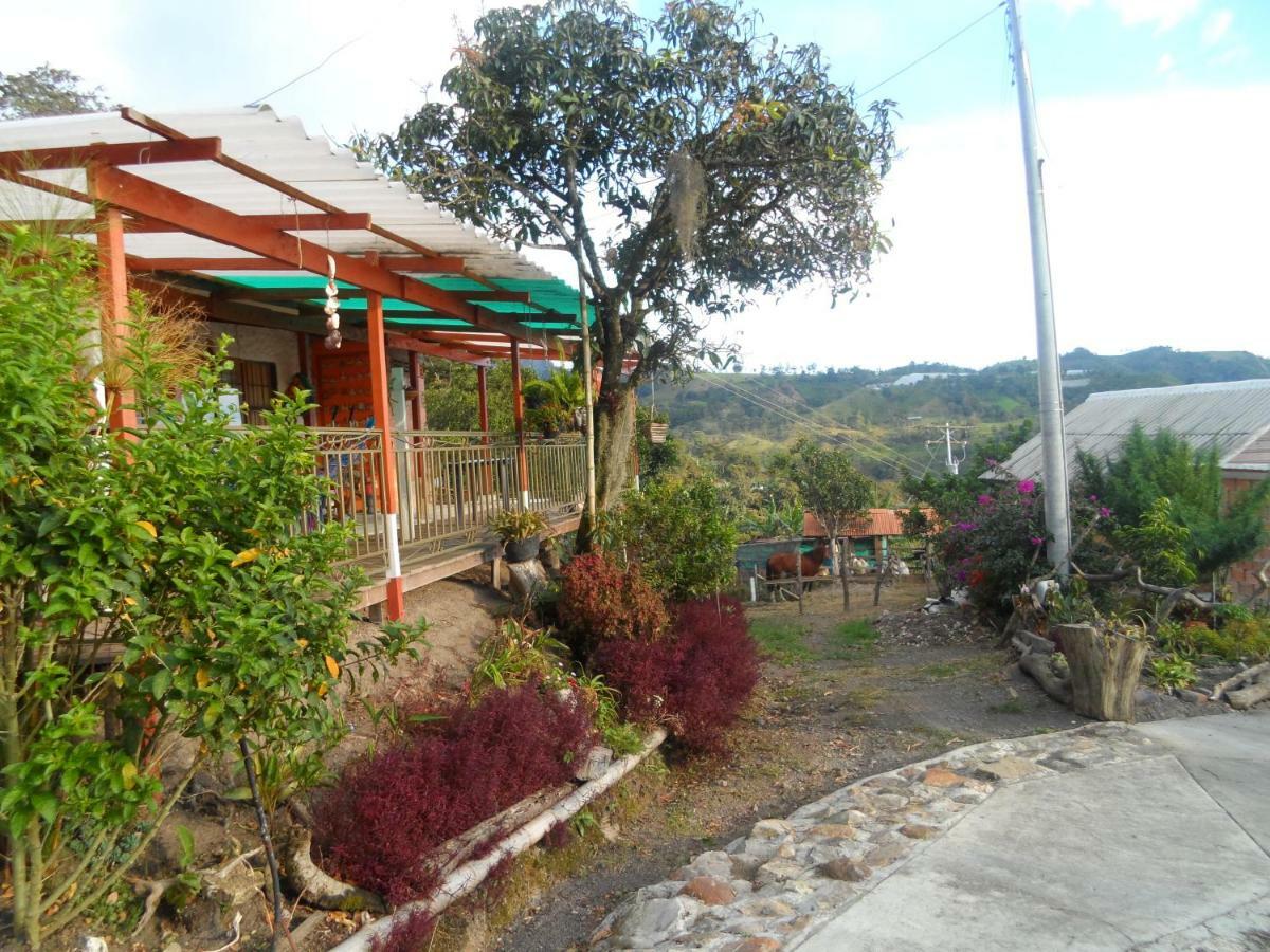 Casa Finca El Girasol Villa Guayabal de Síquima Exterior photo